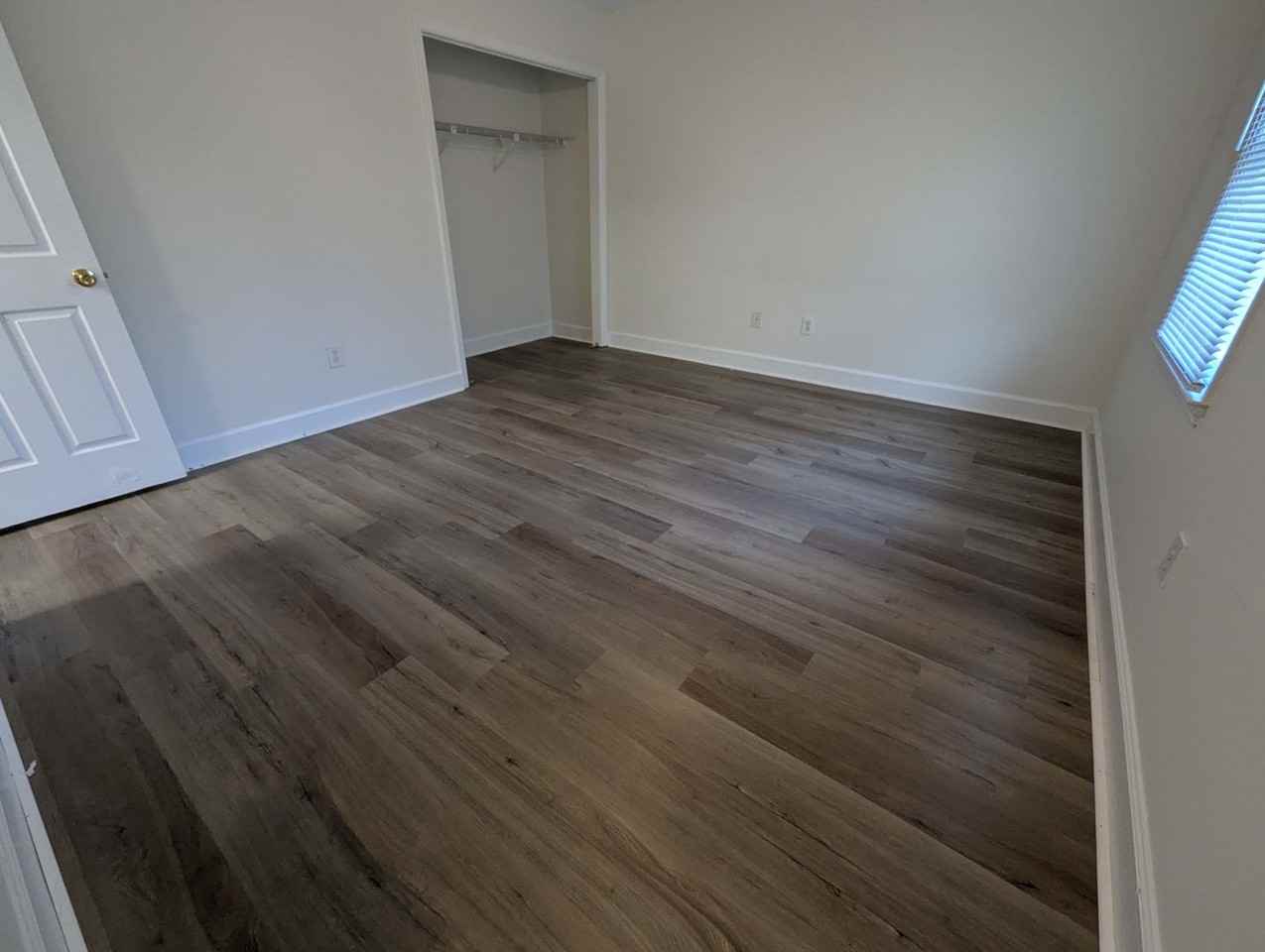 317 S Church St - Photo 7 of 12