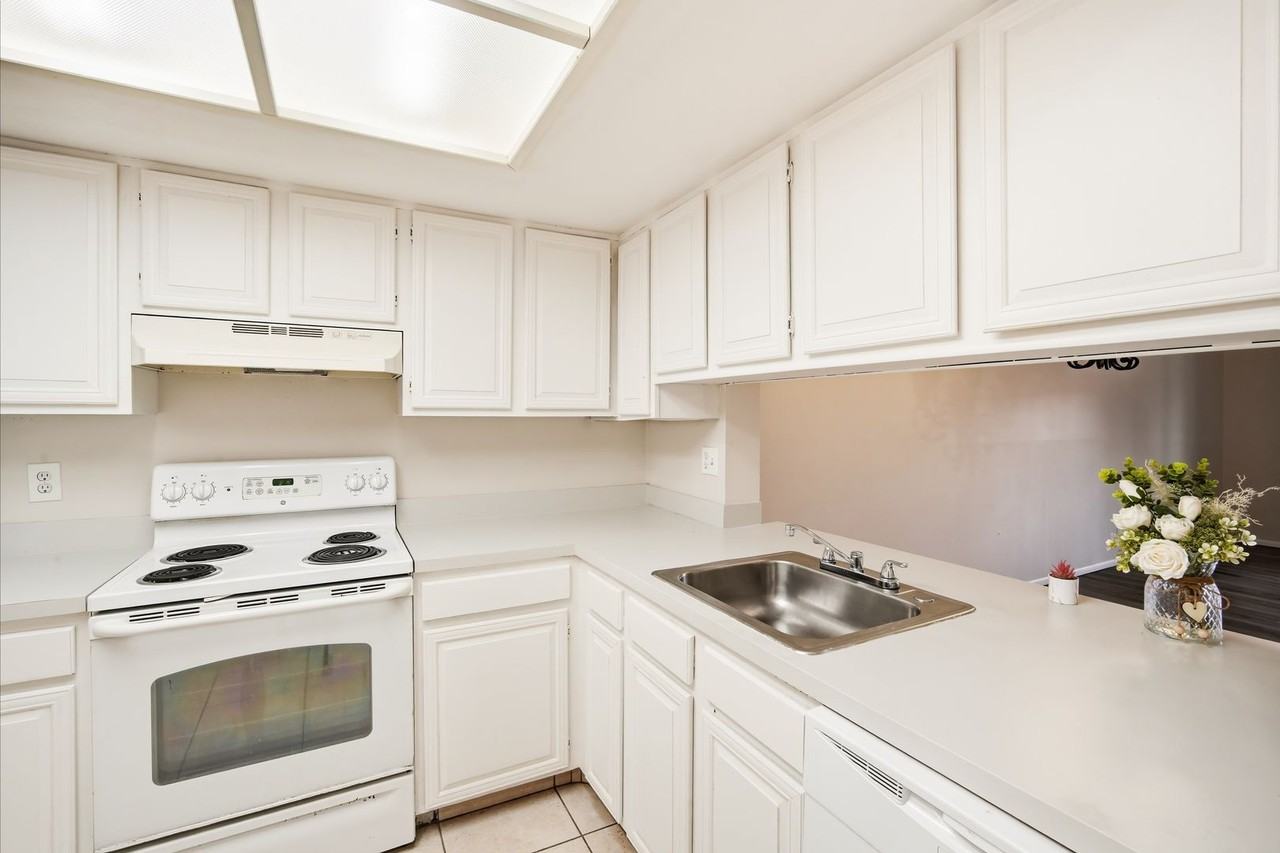 4991 Puritan Cir #0522 - Photo 5 of 27