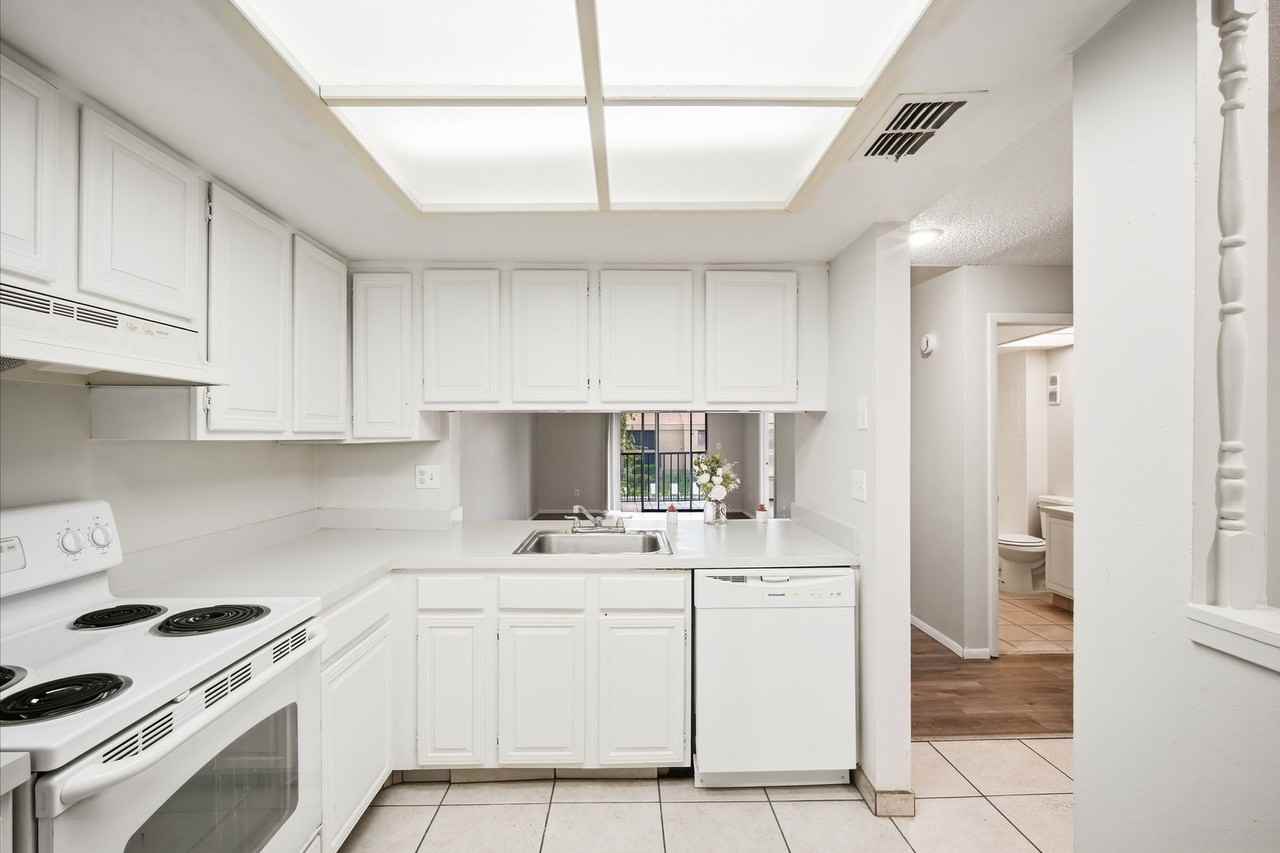 4991 Puritan Cir #0522 - Photo 7 of 27