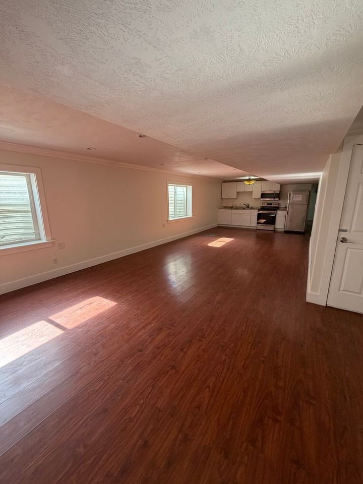 8244 S Birch Water Ln - Photo 2 of 21