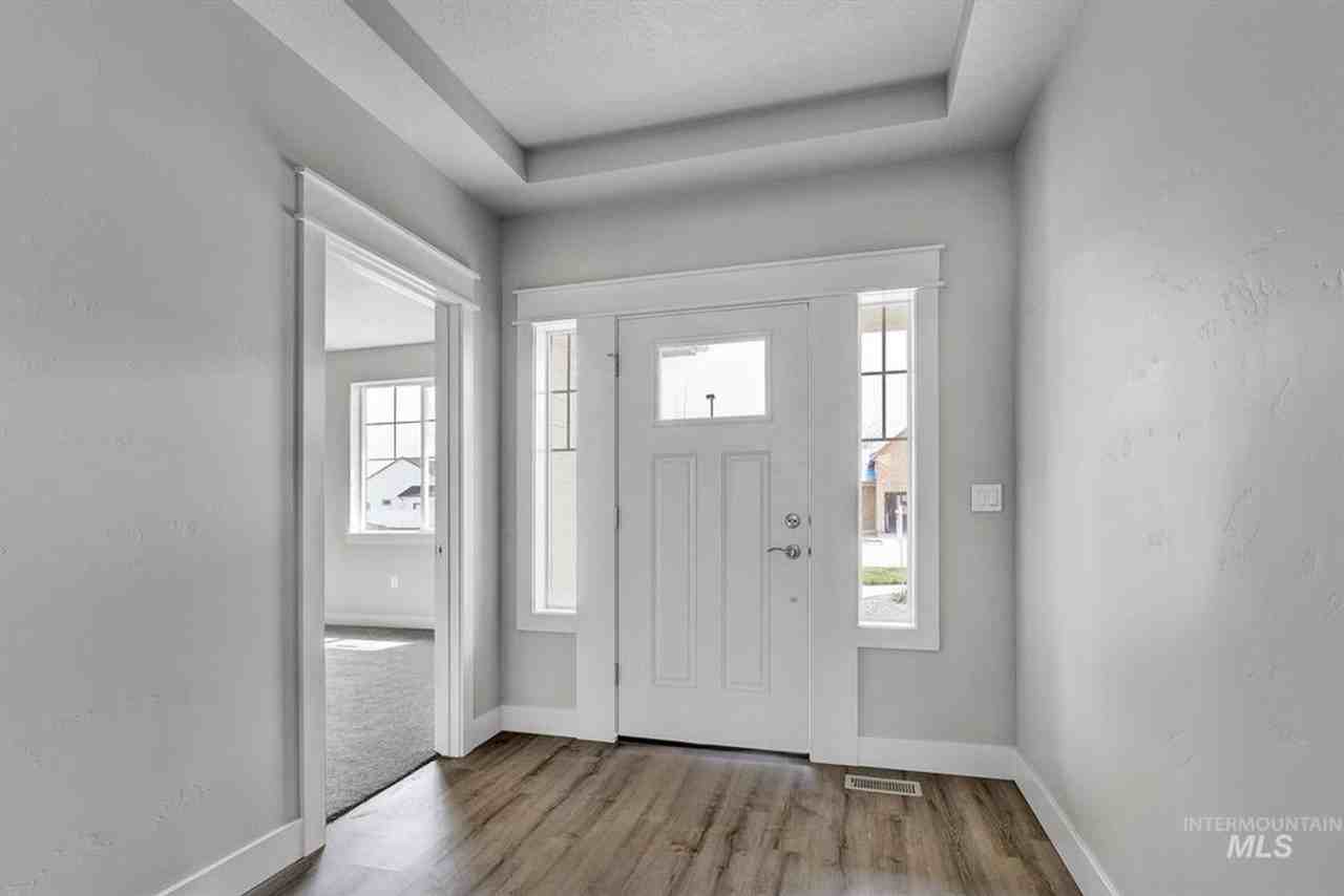 4444 E Wedge St - Photo 2 of 40
