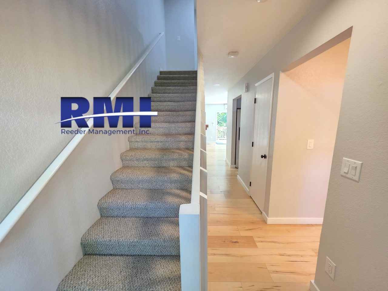 500 N National Ave - Photo 2 of 14