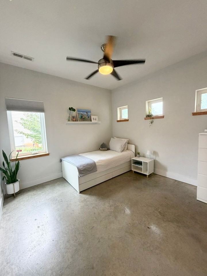 409 Evans Dr - Photo 5 of 18