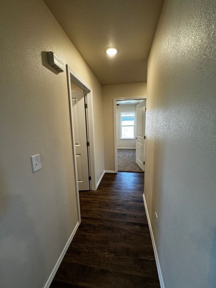 4205 Sunset St - Photo 5 of 15