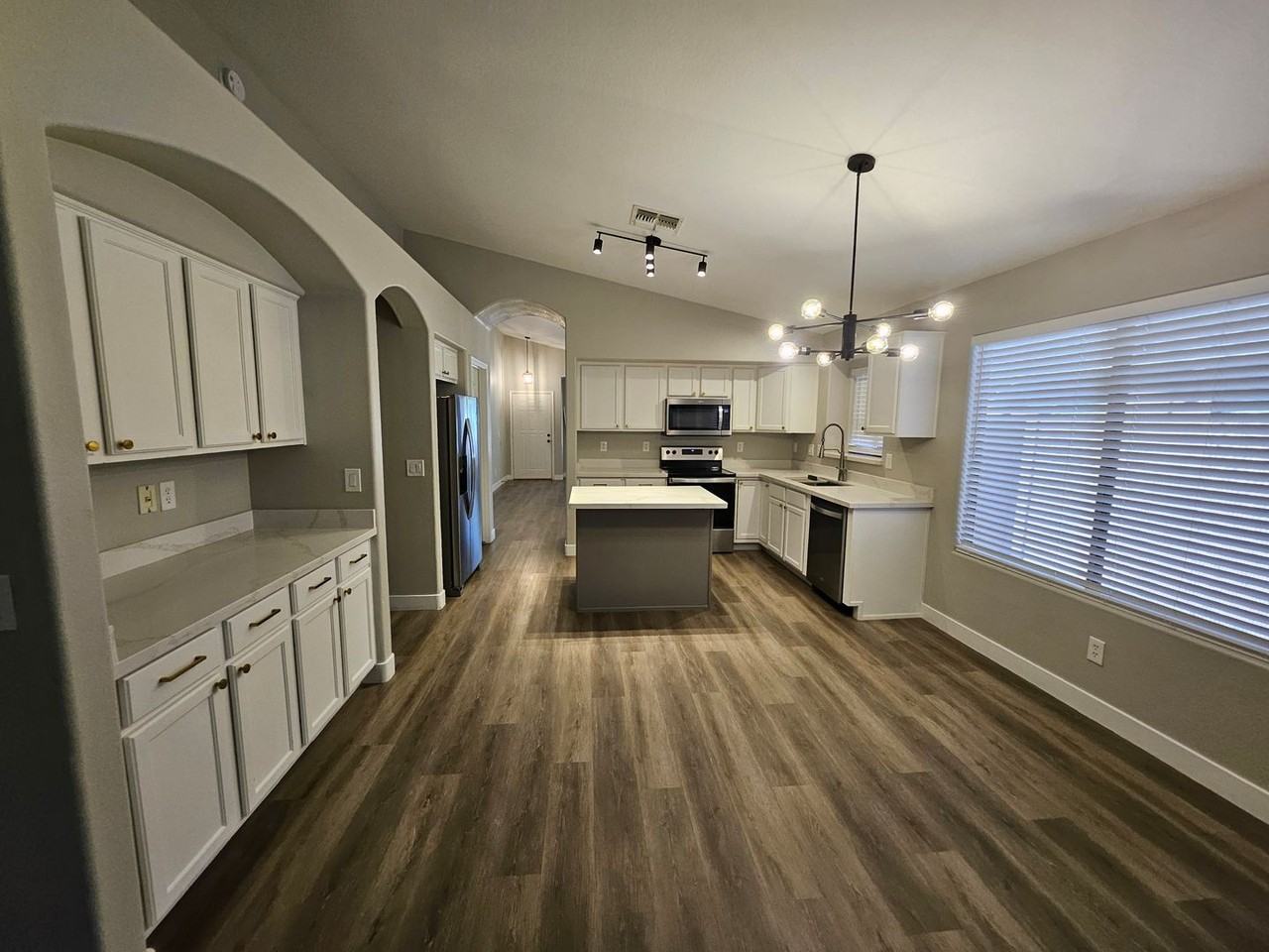 66 W Dexter Way - Photo 2 of 18