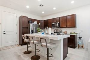 featured image of 4767 N Longwood Lake Sq