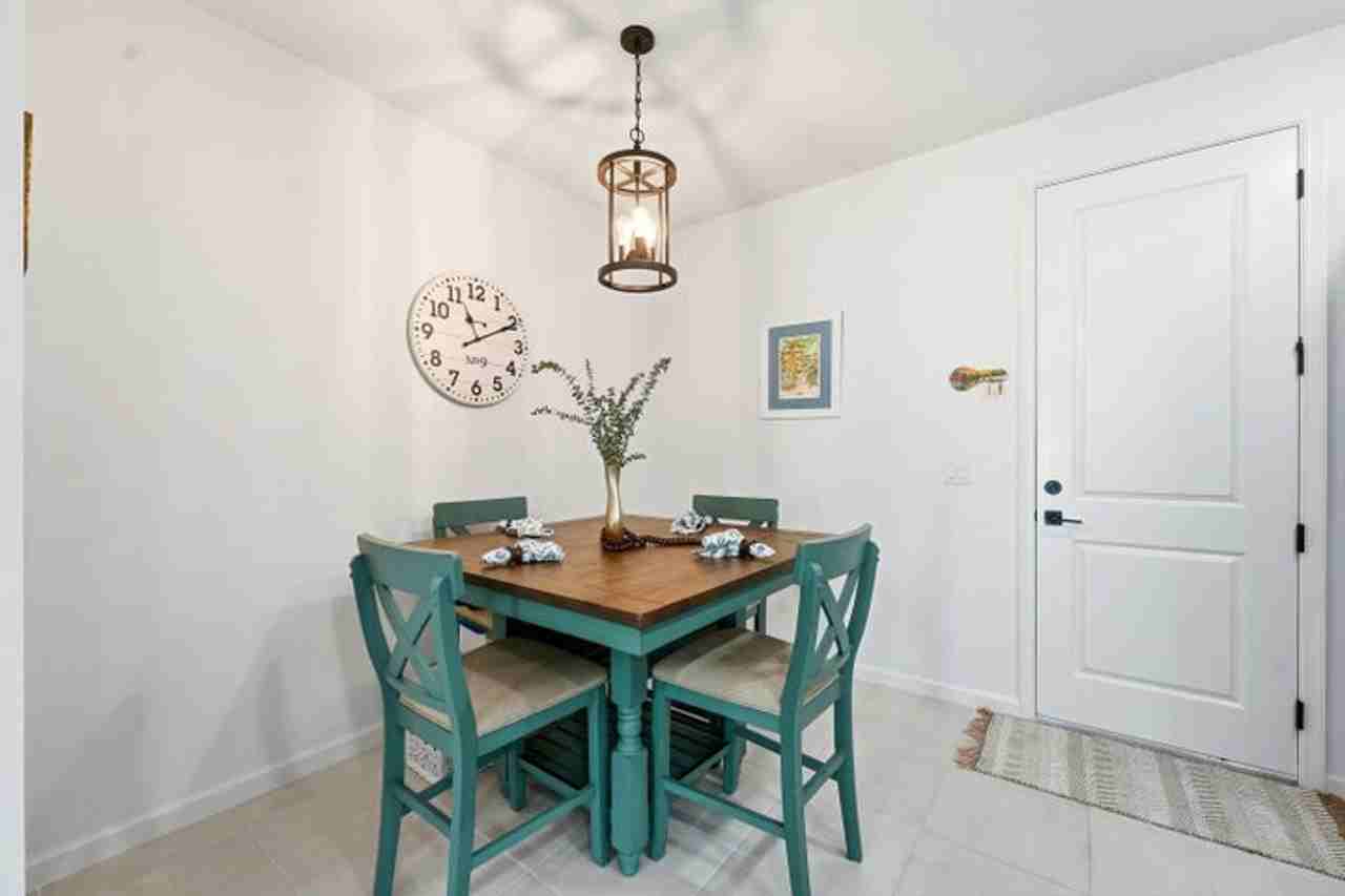 4767 N Longwood Lake Sq - Photo 3 of 17