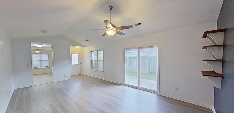 1113 Loman Ln - Photo 3 of 14