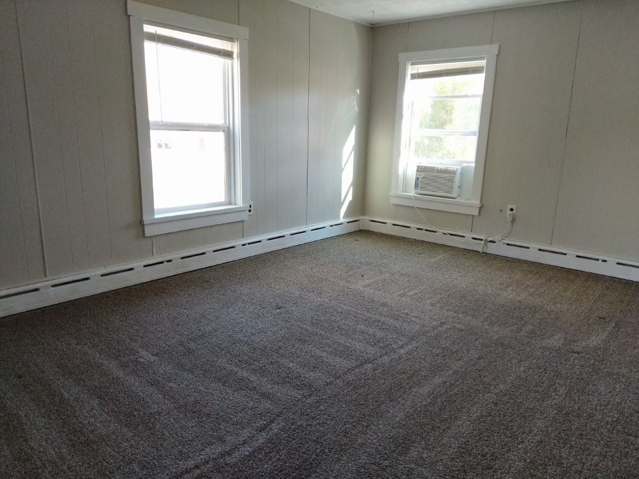 110 N Union Dr #4 - Photo 3 of 7