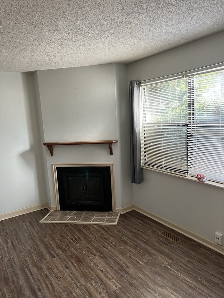 111 High Point Ln - Photo 6 of 21