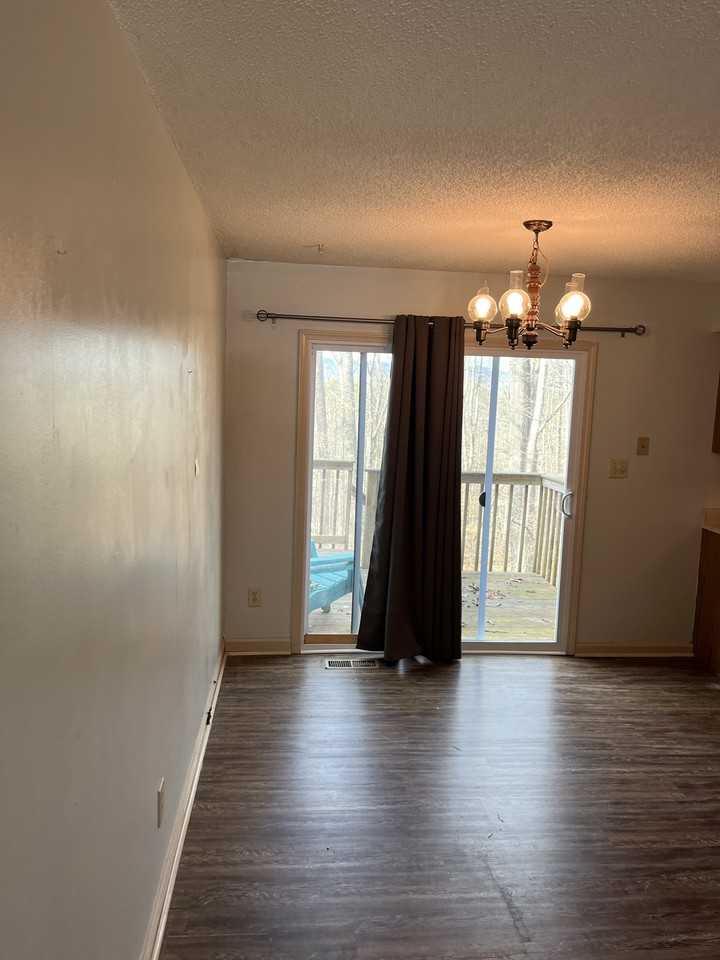 111 High Point Ln - Photo 7 of 21