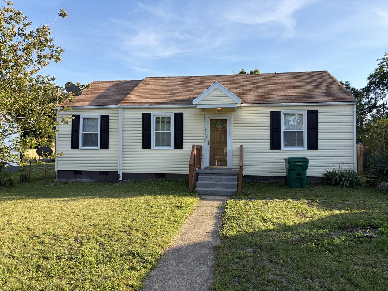 1811 Binford Ln