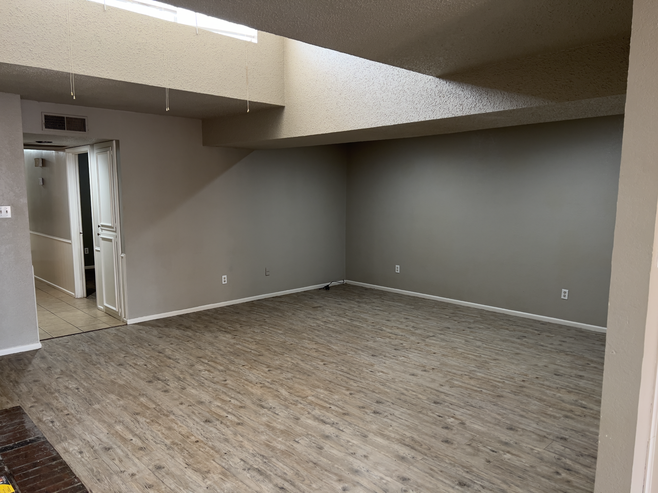 5047 27th St - Photo 2 of 19
