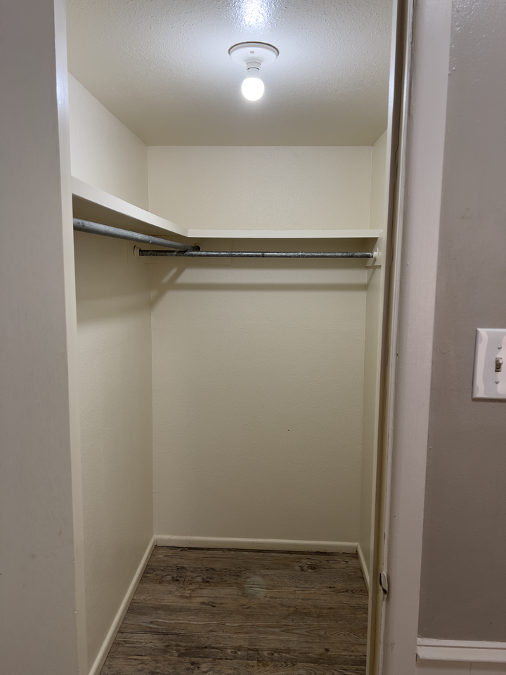 5047 27th St - Photo 3 of 19
