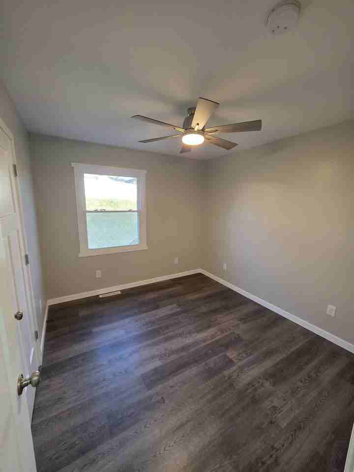 1612 Butterfield Dr - Photo 5 of 31