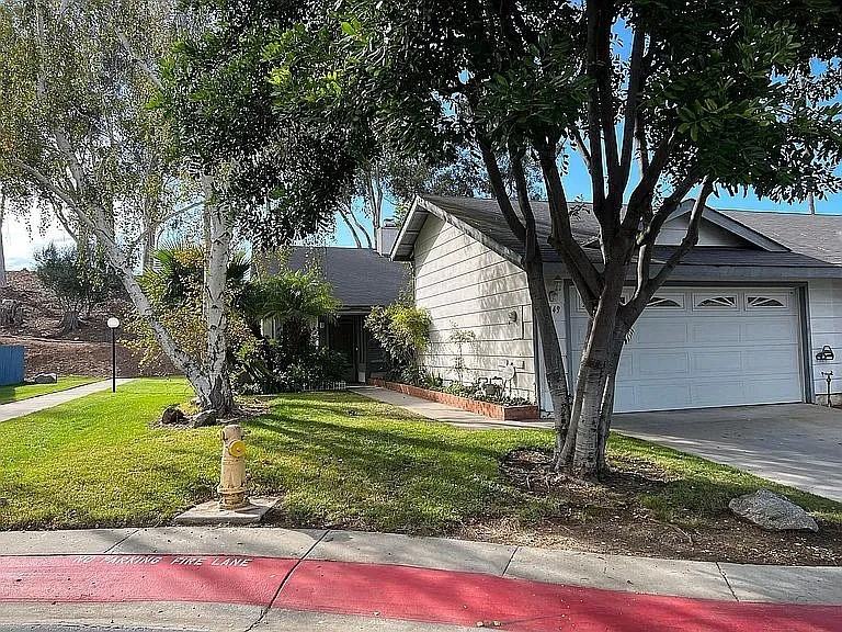 1149 Carrotwood Gln - Photo 2 of 19