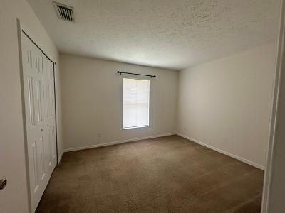 5525 Nw North Lundy Cir - Photo 2 of 8