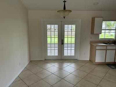 5525 Nw North Lundy Cir - Photo 4 of 8