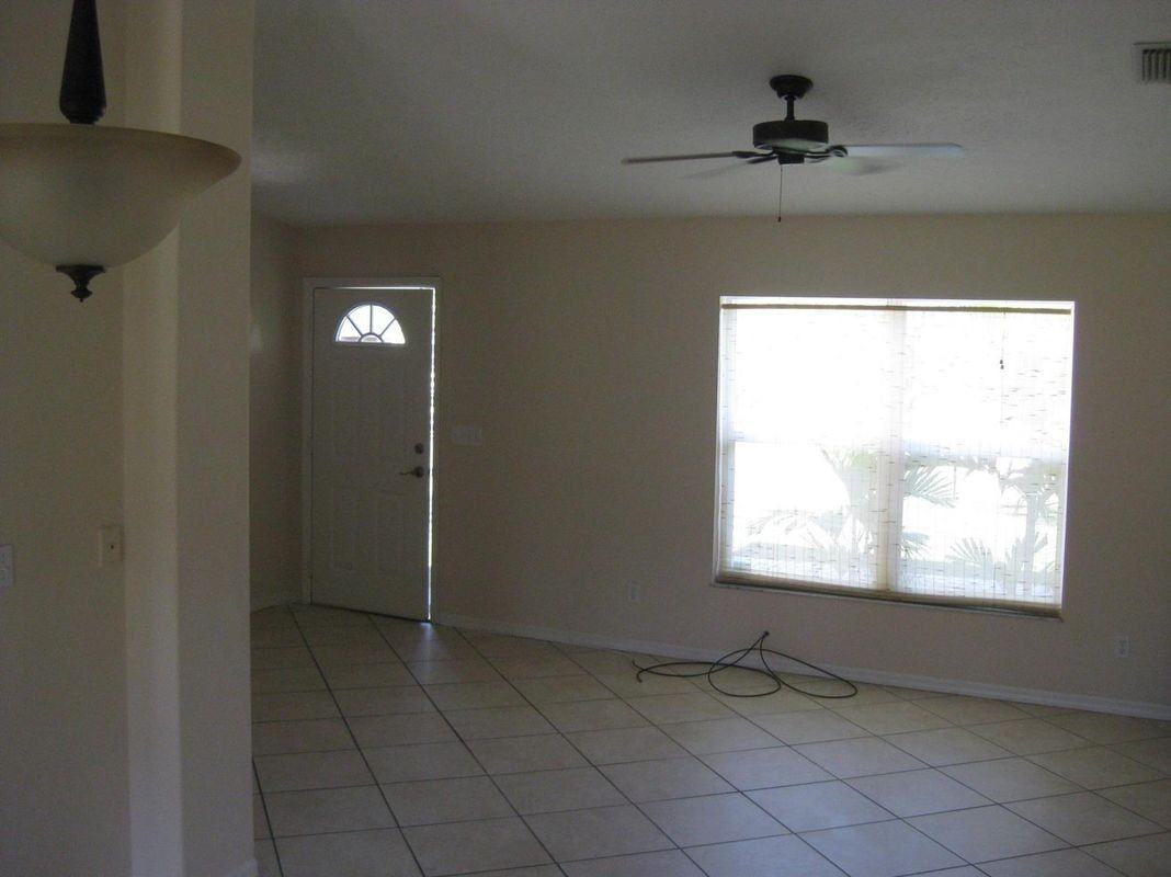 5525 Nw North Lundy Cir - Photo 6 of 8