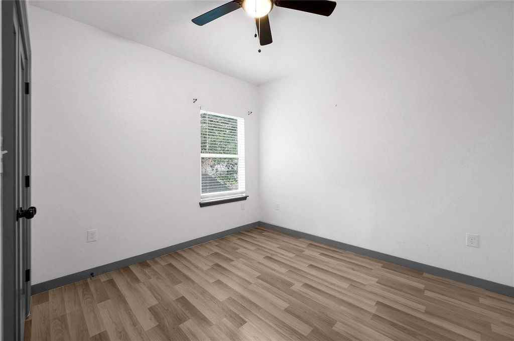 3625 Lydia St ##A - Photo 5 of 19