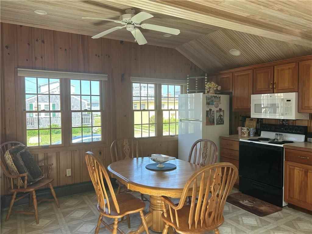 25 Champlin Ave - Photo 4 of 18