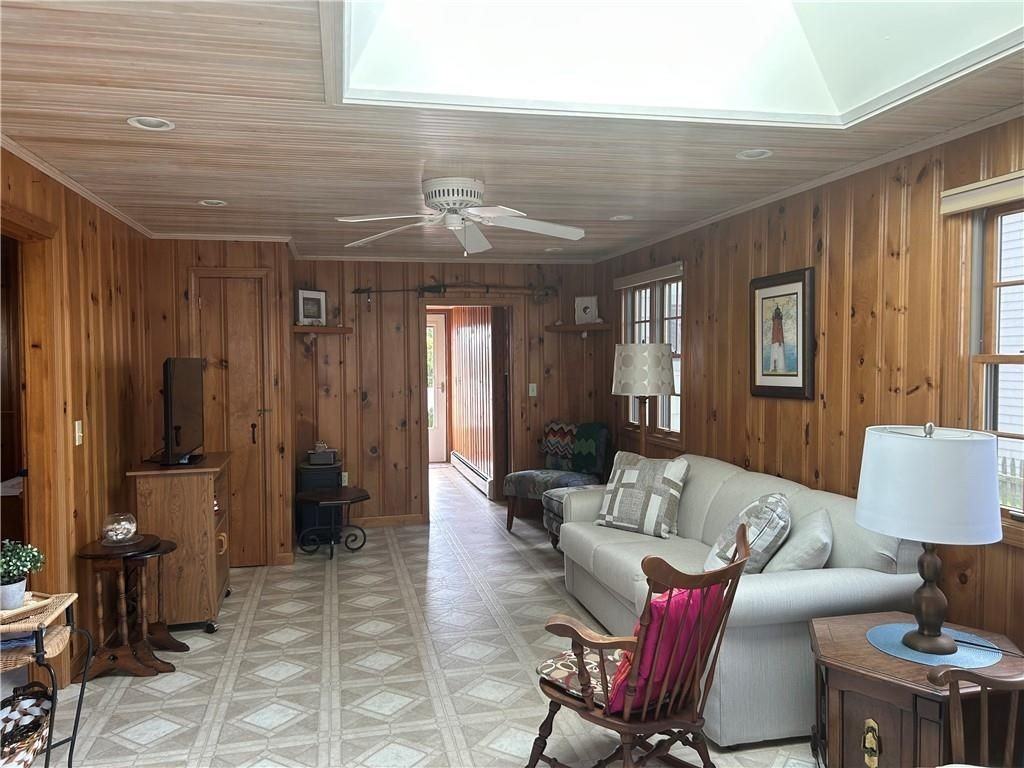 25 Champlin Ave - Photo 7 of 18