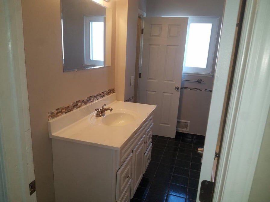 22412 Milner St - Photo 6 of 8