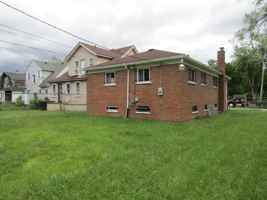 14939 Cruse St - Photo 5 of 30