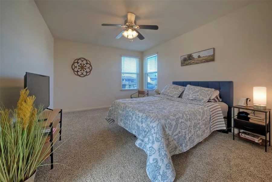 18312 Mammoth Cave Blvd - Photo 6 of 17