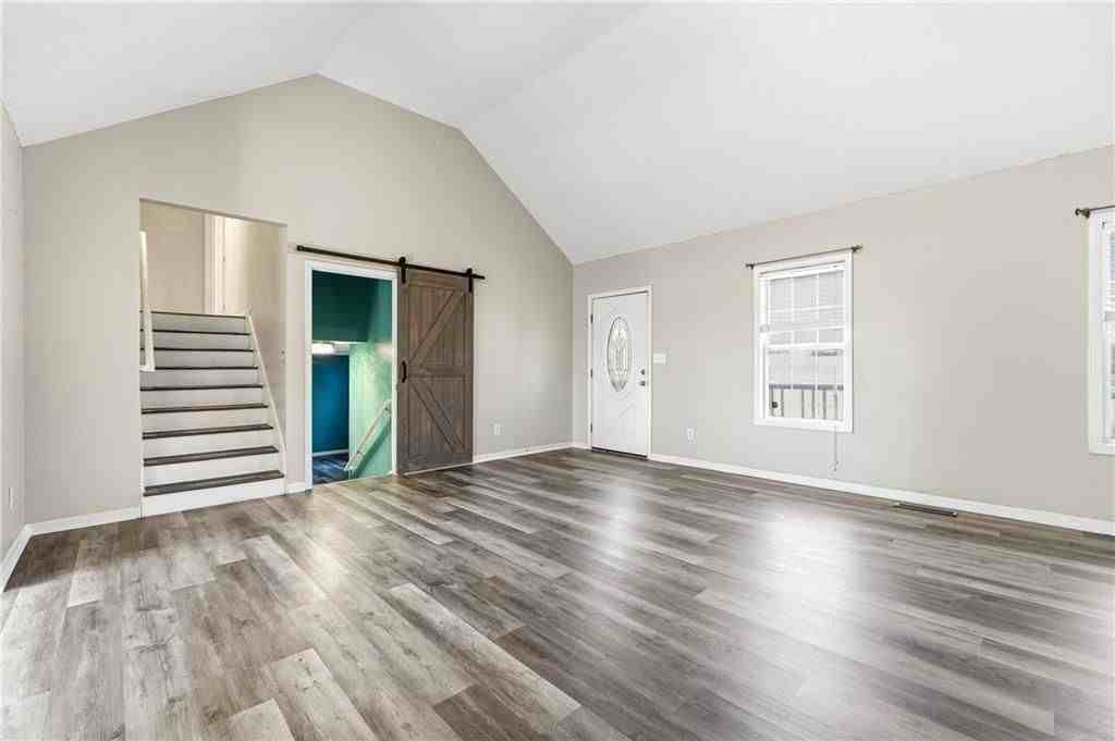 186 Franklin Ct - Photo 5 of 29