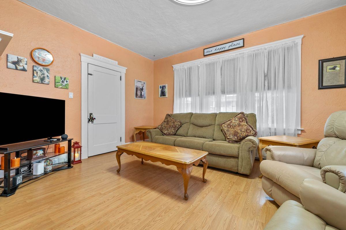 1857 State St ##1 - Photo 4 of 27