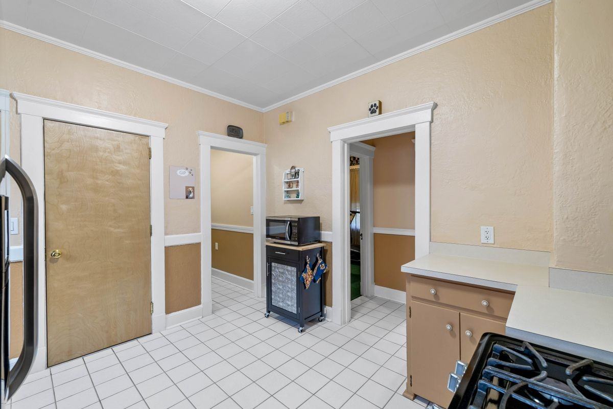 1857 State St ##1 - Photo 7 of 27