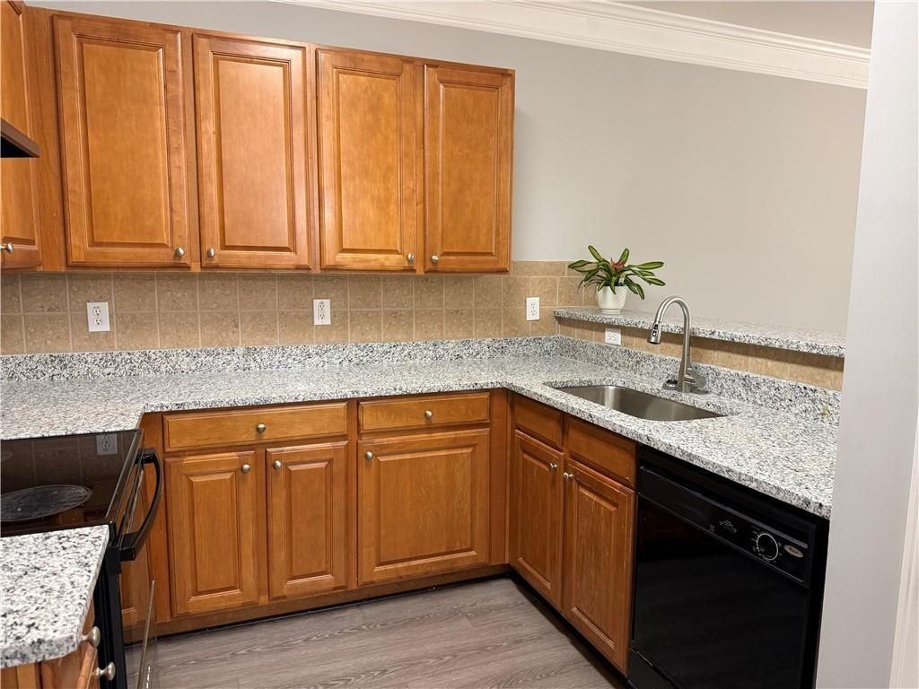 2111 Meadow Peak Rd - Photo 6 of 32