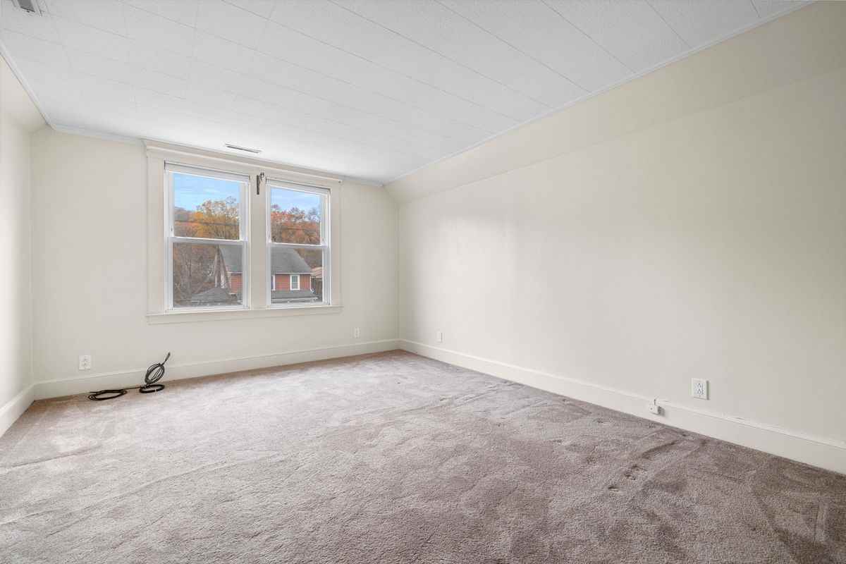 1857 State St ##3 - Photo 5 of 21