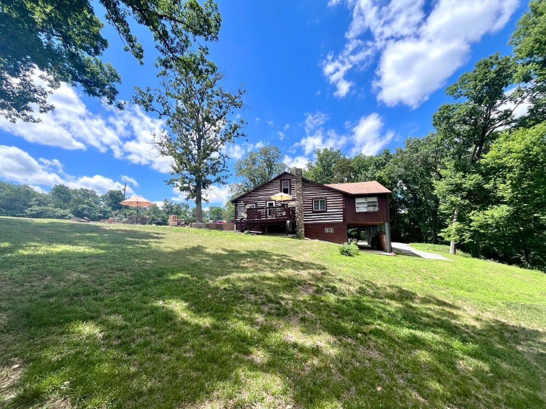 8980 State Road Ww