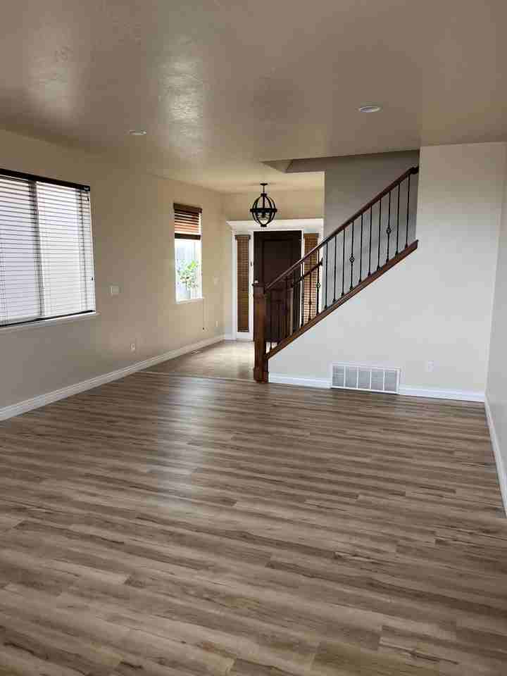 2837 W Bear Ridge Way - Photo 2 of 24