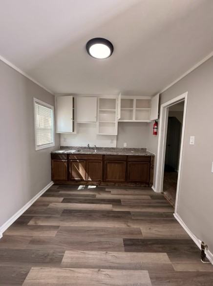 19307 Lindsay St - Photo 7 of 11