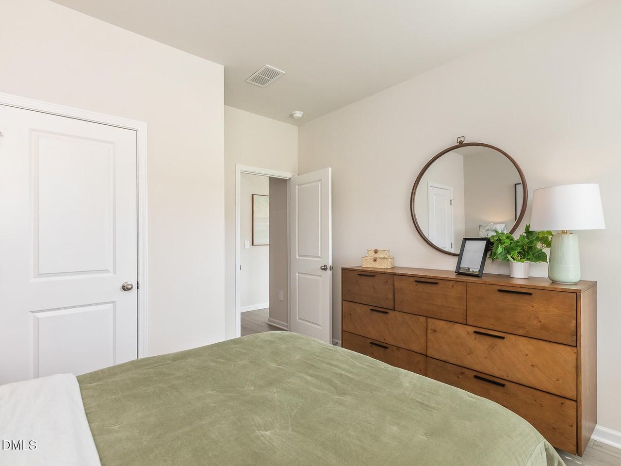 77 Thistle Patch Pl - Photo 3 of 19