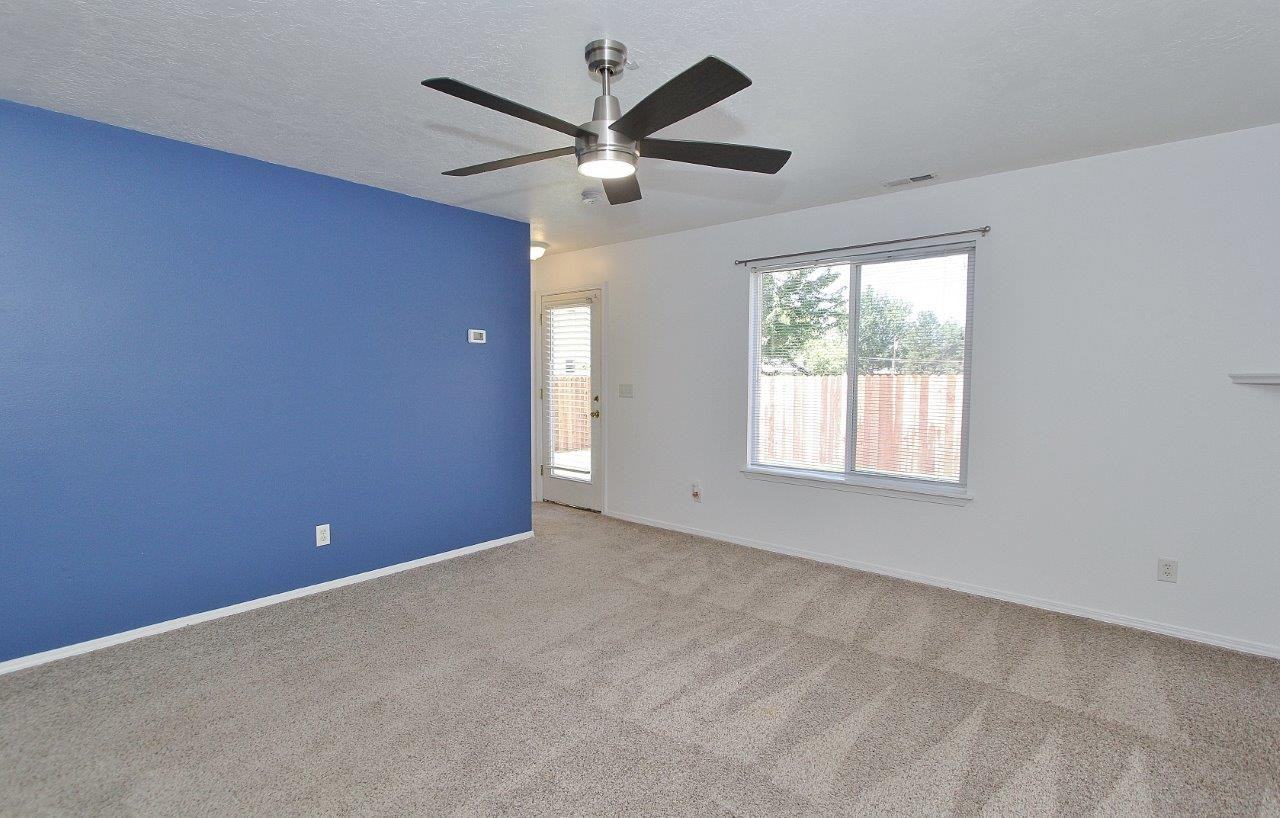 3833 N Jackie Ln - Photo 4 of 27