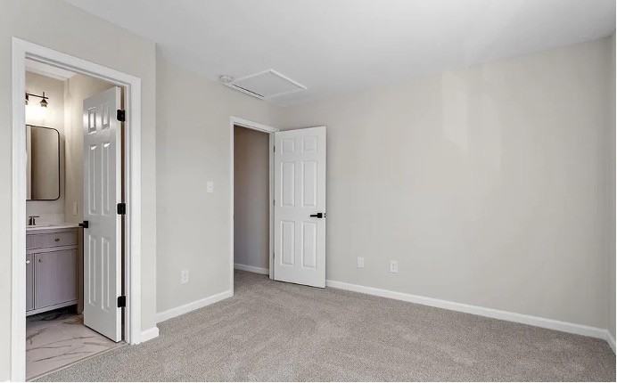 401 E Williams St - Photo 4 of 8