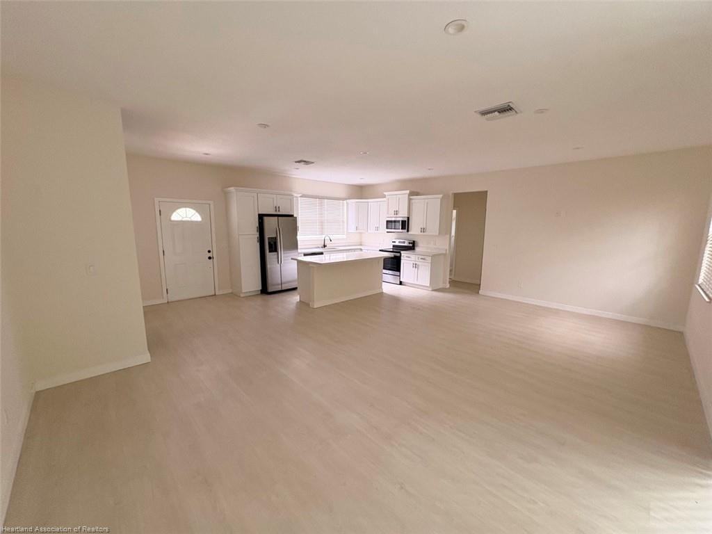 878 Durmon Ave - Photo 5 of 9