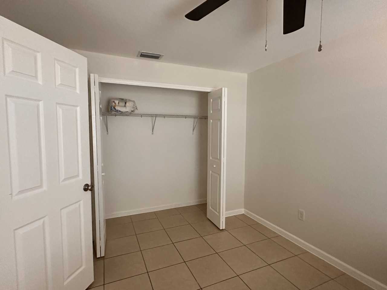 1246 Se 8th St - Photo 6 of 15