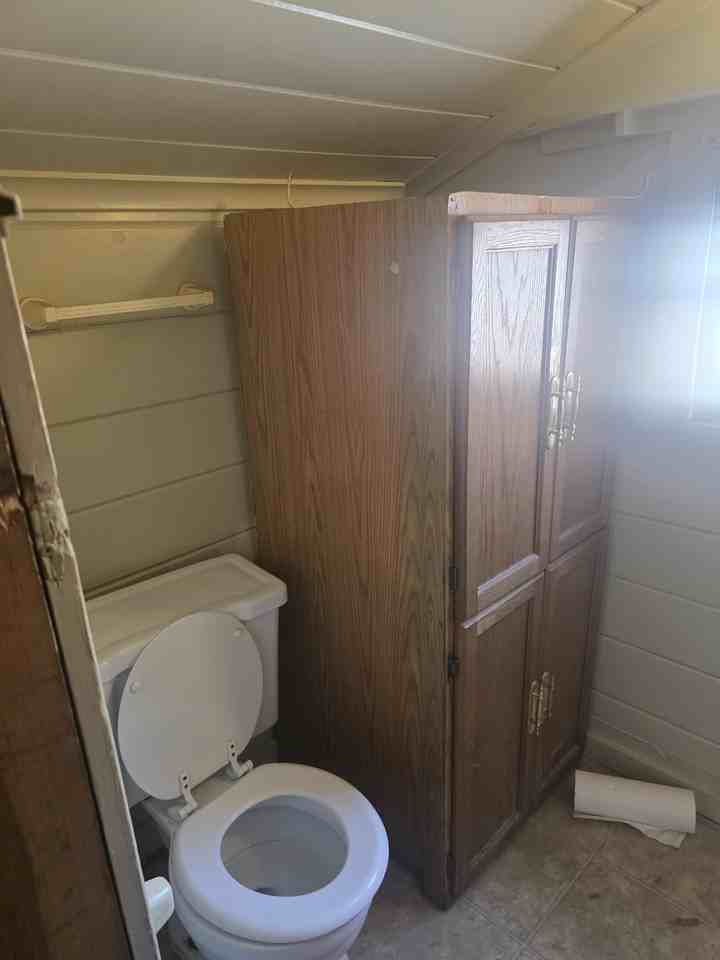 1240 Birch St - Photo 4 of 9