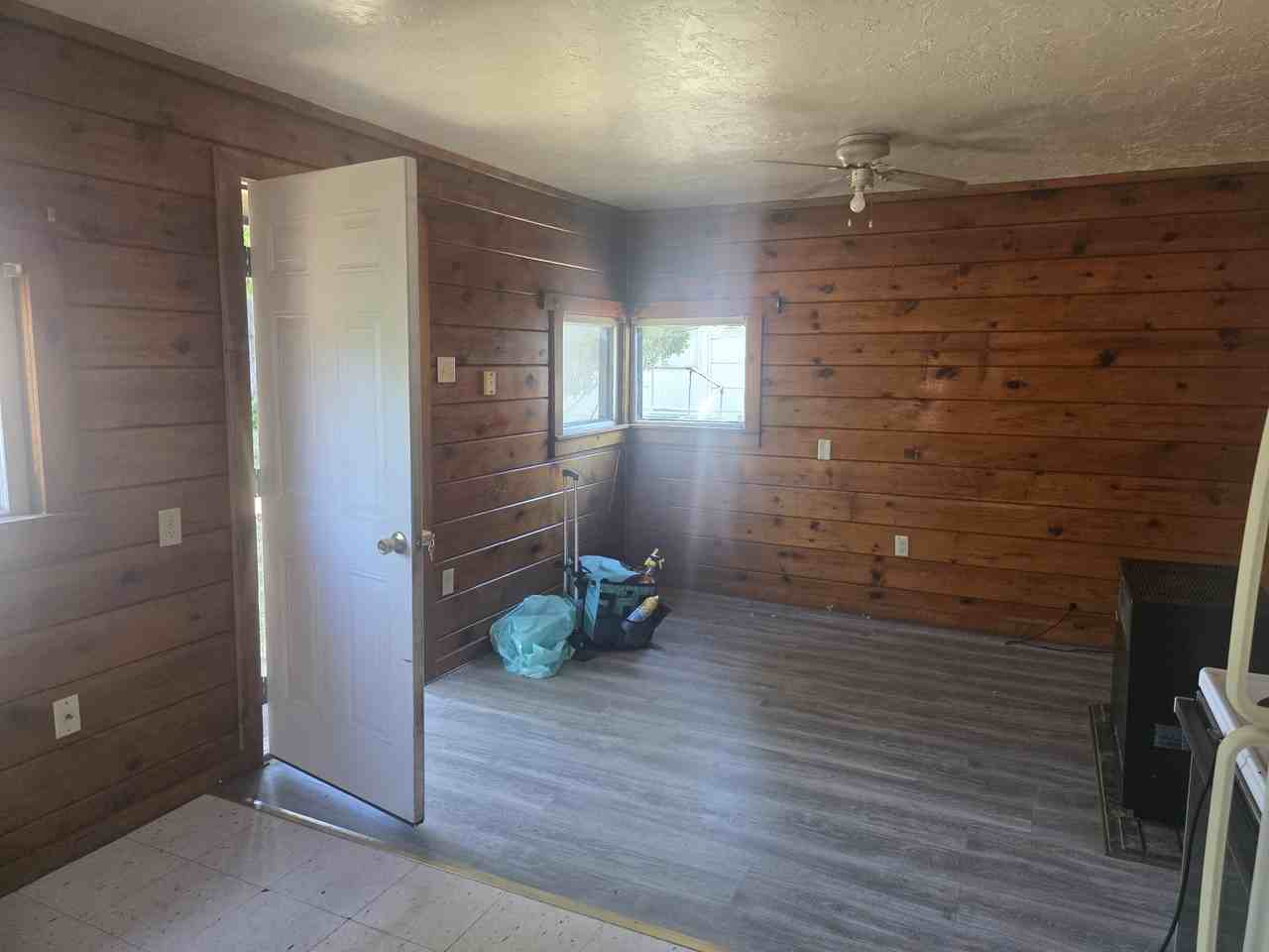 1240 Birch St - Photo 7 of 9
