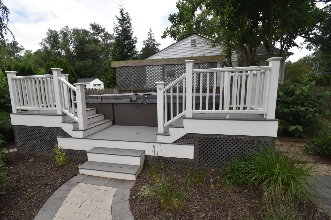 2901 Meadow View Rd - Photo 4 of 42
