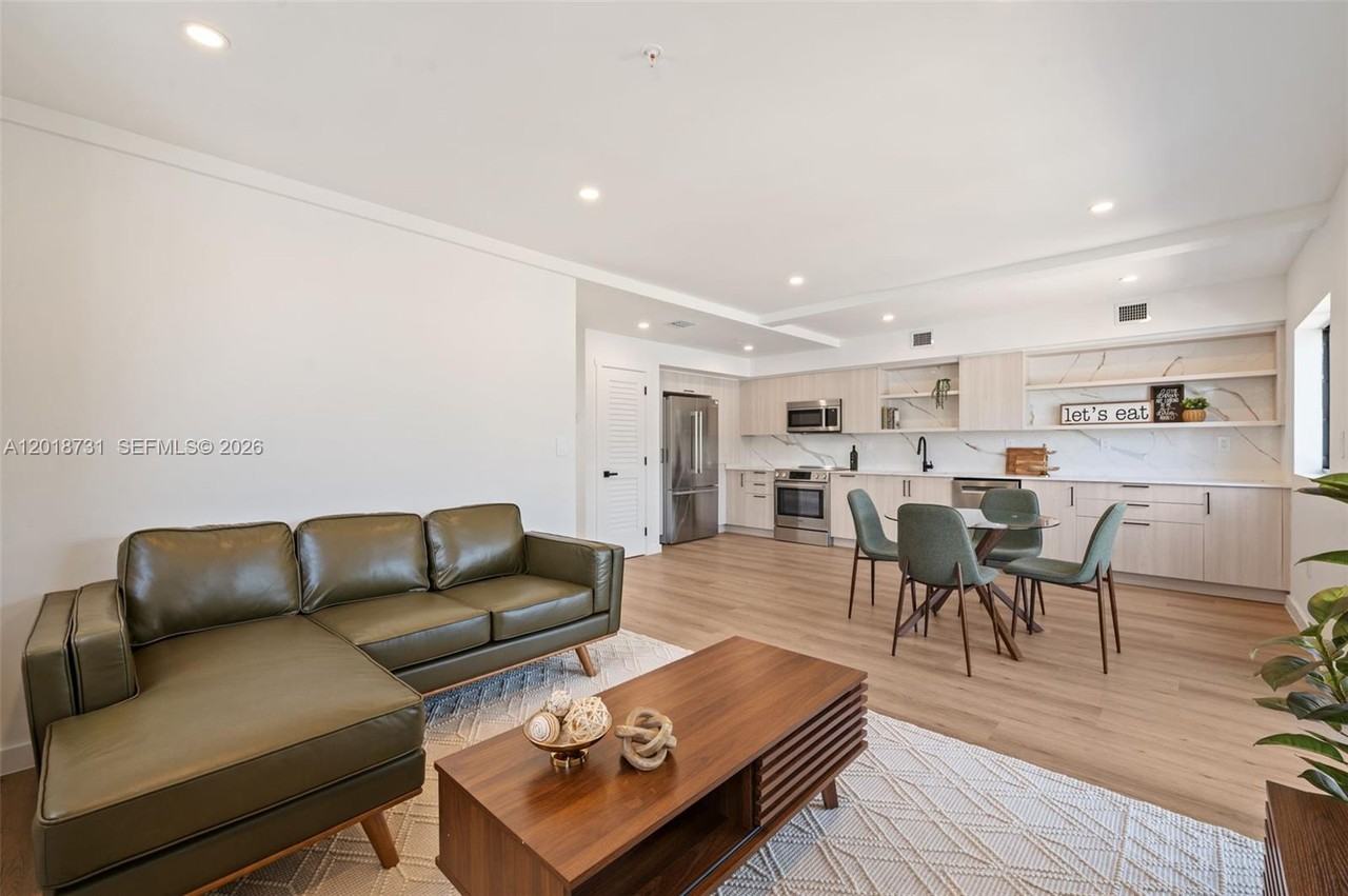 726 Nw 55th Ter #726 - Photo 4 of 26