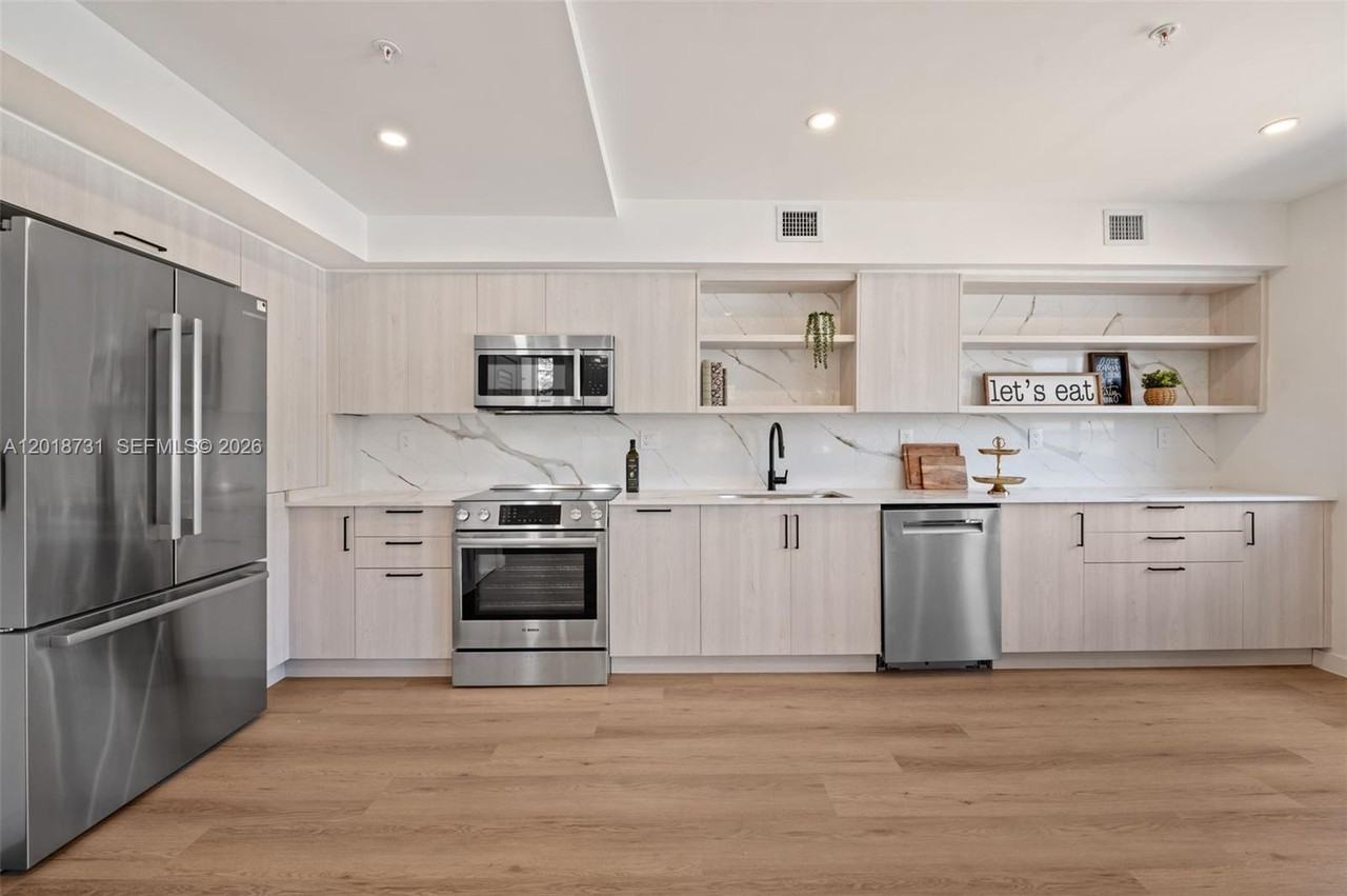 726 Nw 55th Ter #726 - Photo 7 of 26
