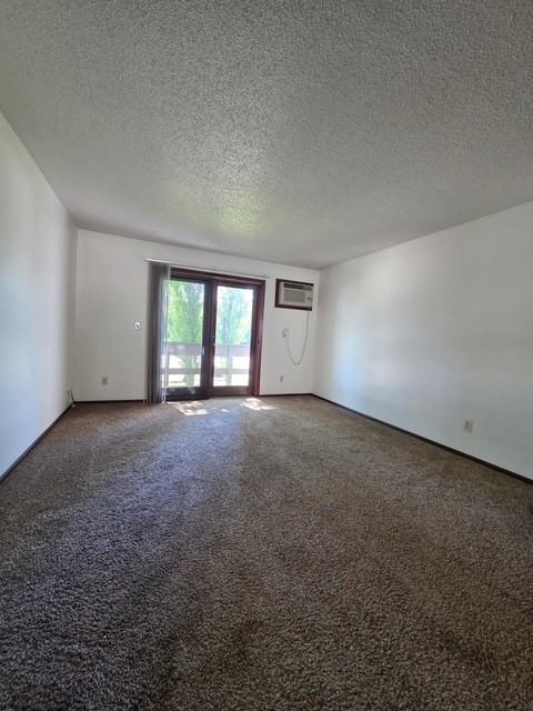 1676 9th St N #5 - Photo 4 of 21