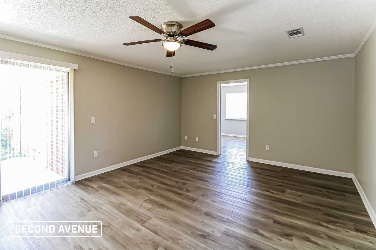 5276 Rainey Ave N - Photo 7 of 13