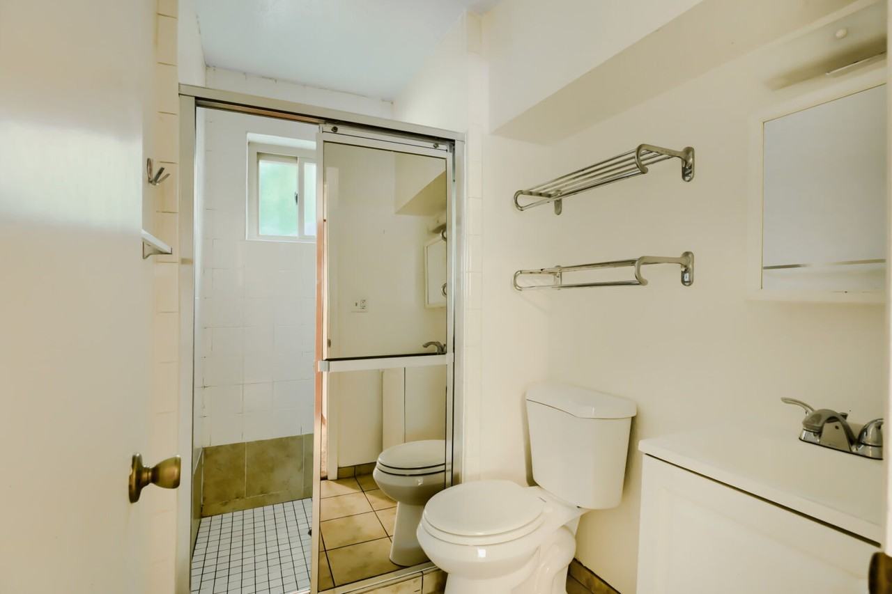 104 East St - Photo 2 of 17